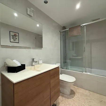 18 Torres Santa Cruz * סרגוסה